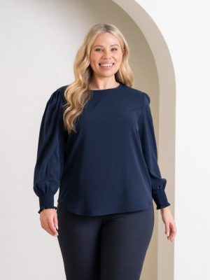 FREYA | SHIRRED CUFF SOFT TOP In Navy