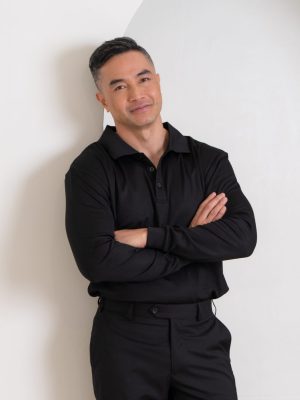 MENS SIGNATURE LONG SLEEVE POLO in Black