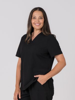 ladies pulse scrub top cropped